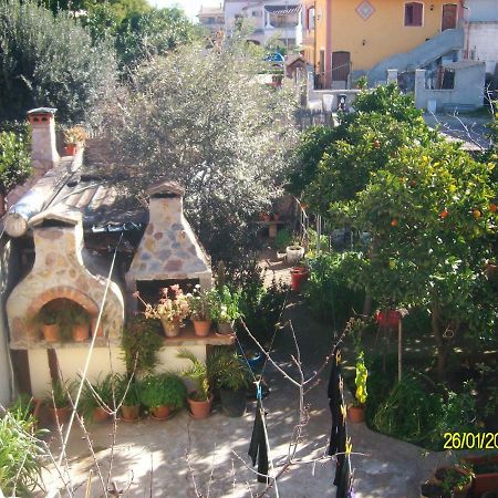 Casa Roberta Apartment Villa San Pietro Luaran gambar